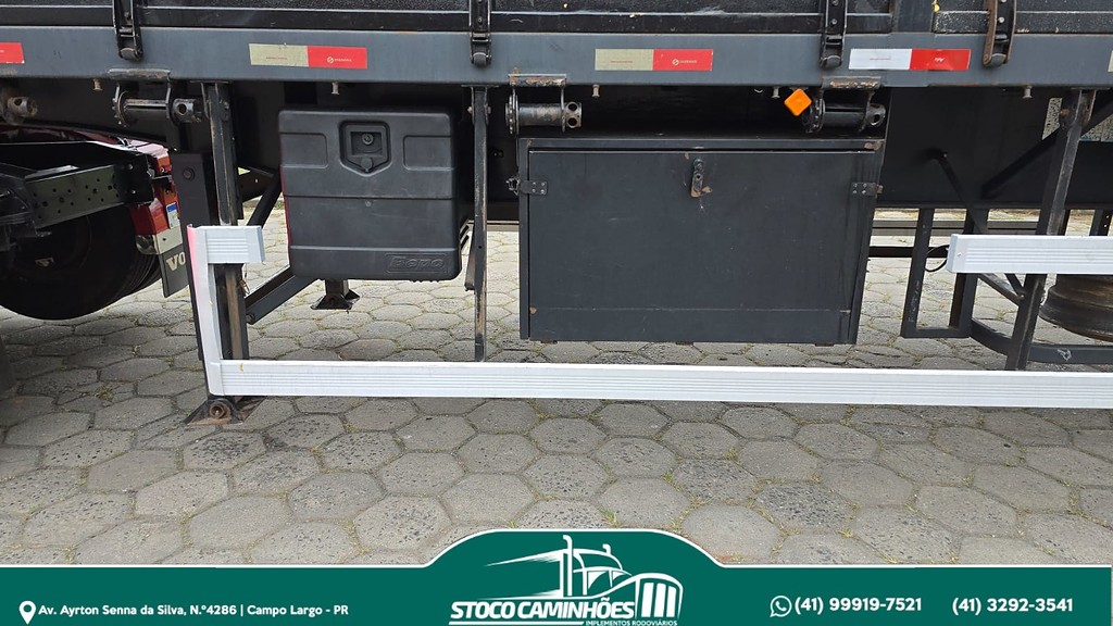 Carreta SEMI-REBOQUE GRANELEIRO Recrusul ANO 2021 3 Eixos de Stoco Caminhões no Paraná