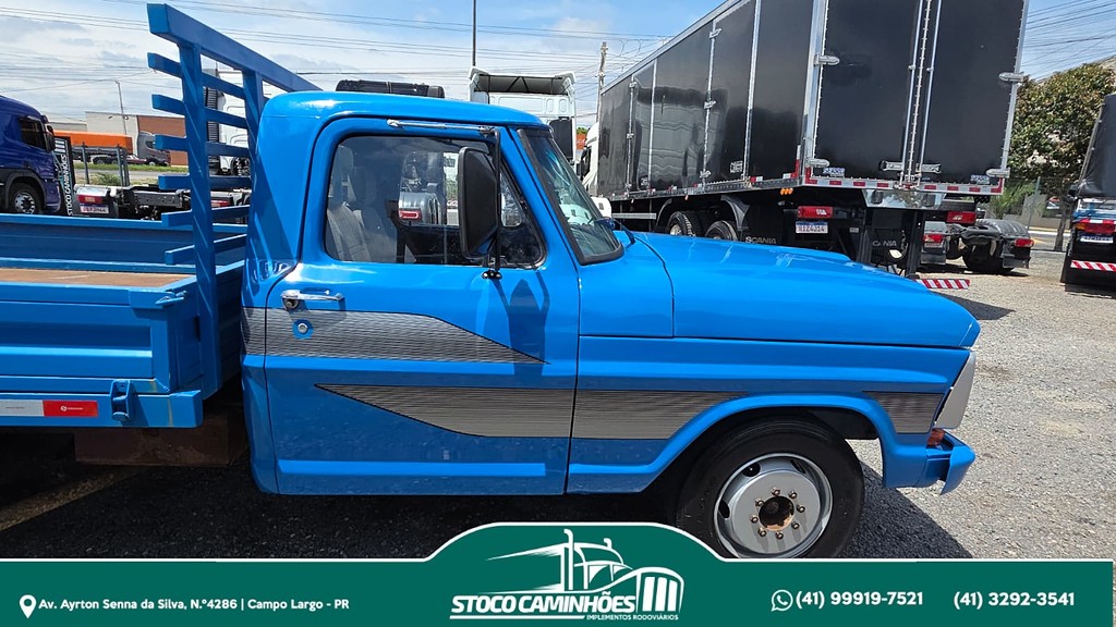Caminhão FORD F-4000 Carroceria ANO 1977 de Stoco Caminhões no Paraná