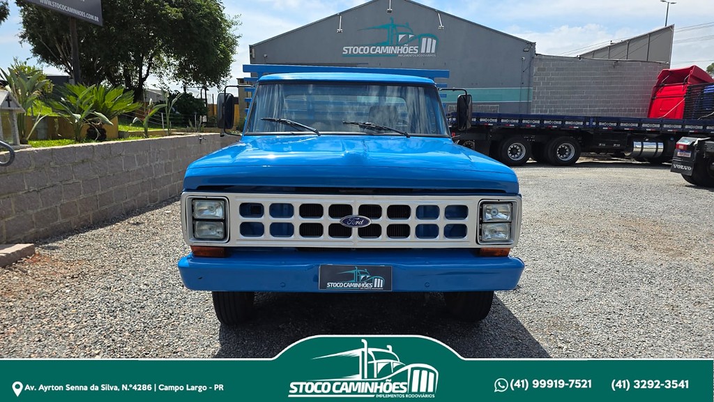 Caminhão FORD F-4000 Carroceria ANO 1977 de Stoco Caminhões no Paraná