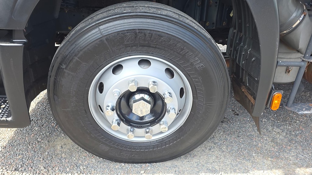 Caminhão IVECO STRALIS 440 Cavalo Mecânico ANO 13 de Stoco Caminhões no Paraná