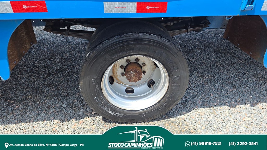 Caminhão FORD F-4000 Carroceria ANO 1977 de Stoco Caminhões no Paraná