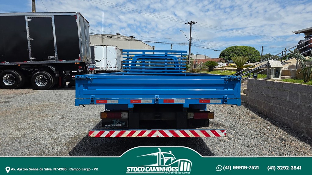 Caminhão FORD F-4000 Carroceria ANO 1977 de Stoco Caminhões no Paraná