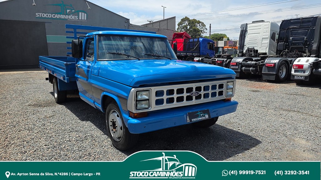 Caminhão FORD F-4000 Carroceria ANO 1977 de Stoco Caminhões no Paraná