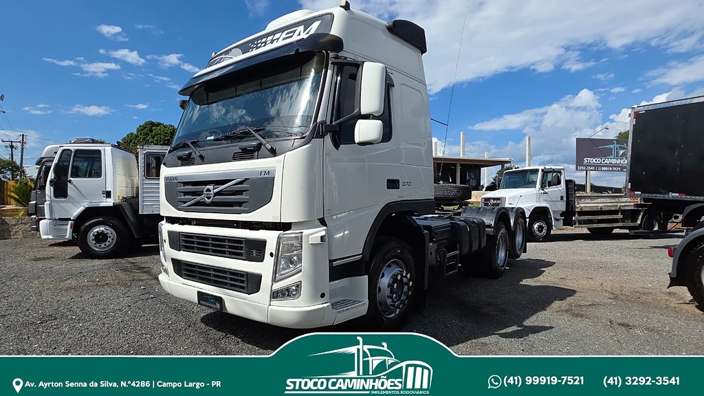 Caminhão VOLVO FM 370 Cavalo Mecânico ANO 2014 de Stoco Caminhões no Paraná