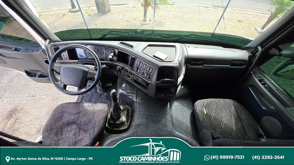 Caminhão VOLVO FM 370 Cavalo Mecânico ANO 2014 de Stoco Caminhões no Paraná