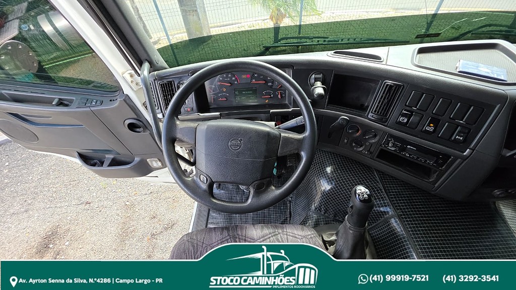Caminhão VOLVO FM 370 Cavalo Mecânico ANO 2014 de Stoco Caminhões no Paraná