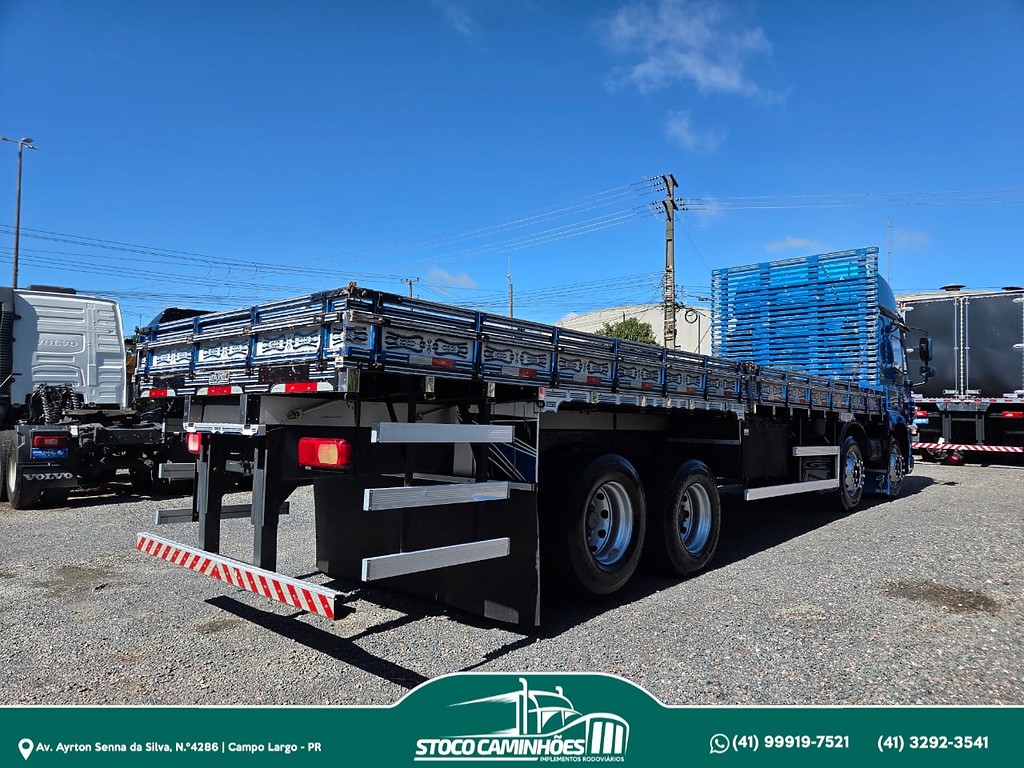 Caminhão DAF CF 300 Carroceria ANO 2022 de Stoco Caminhões no Paraná