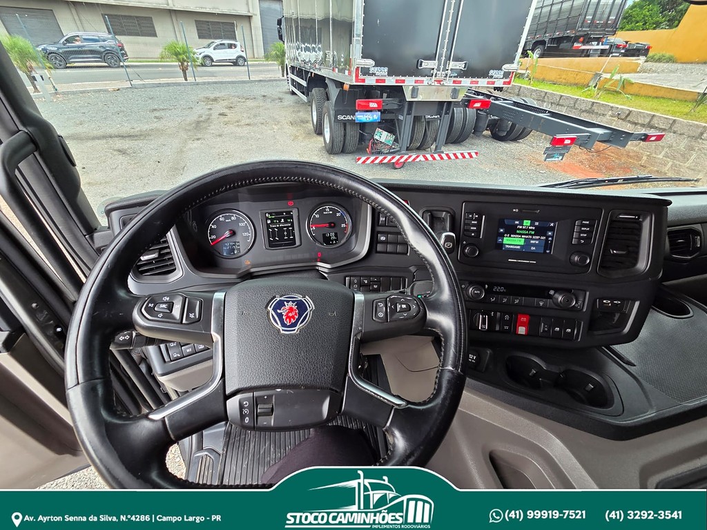 Caminhão SCANIA P320 Grade Baixa ANO 2019 de Stoco Caminhões no Paraná