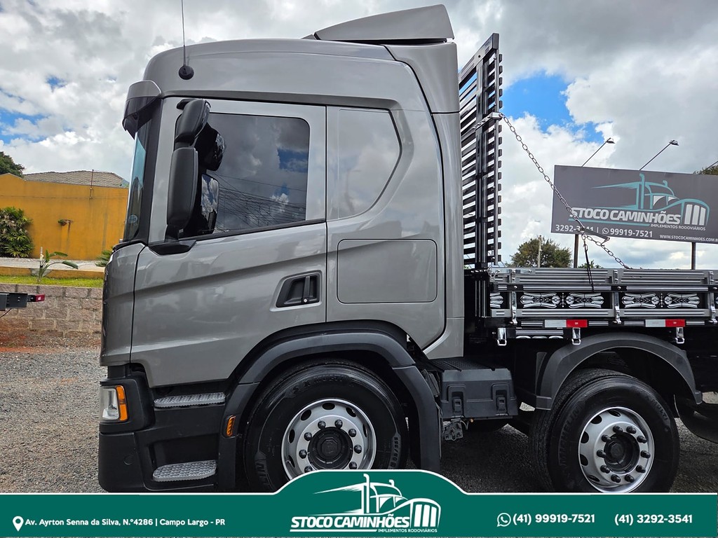 Caminhão SCANIA P320 Grade Baixa ANO 2019 de Stoco Caminhões no Paraná