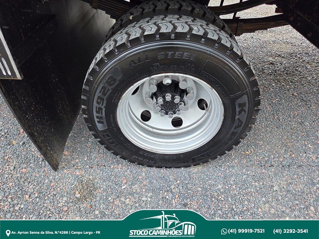 Caminhão FORD F-4000 Boiadeiro ANO 2016 de Stoco Caminhões no Paraná