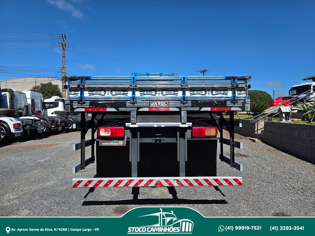 Caminhão DAF CF 300 Carroceria ANO 2022 de Stoco Caminhões no Paraná