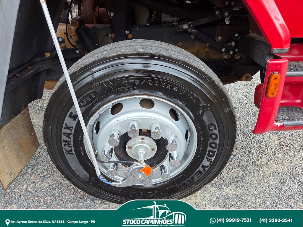 Caminhão FORD CARGO 1622 Grade Baixa ANO 2001 de Stoco Caminhões no Paraná