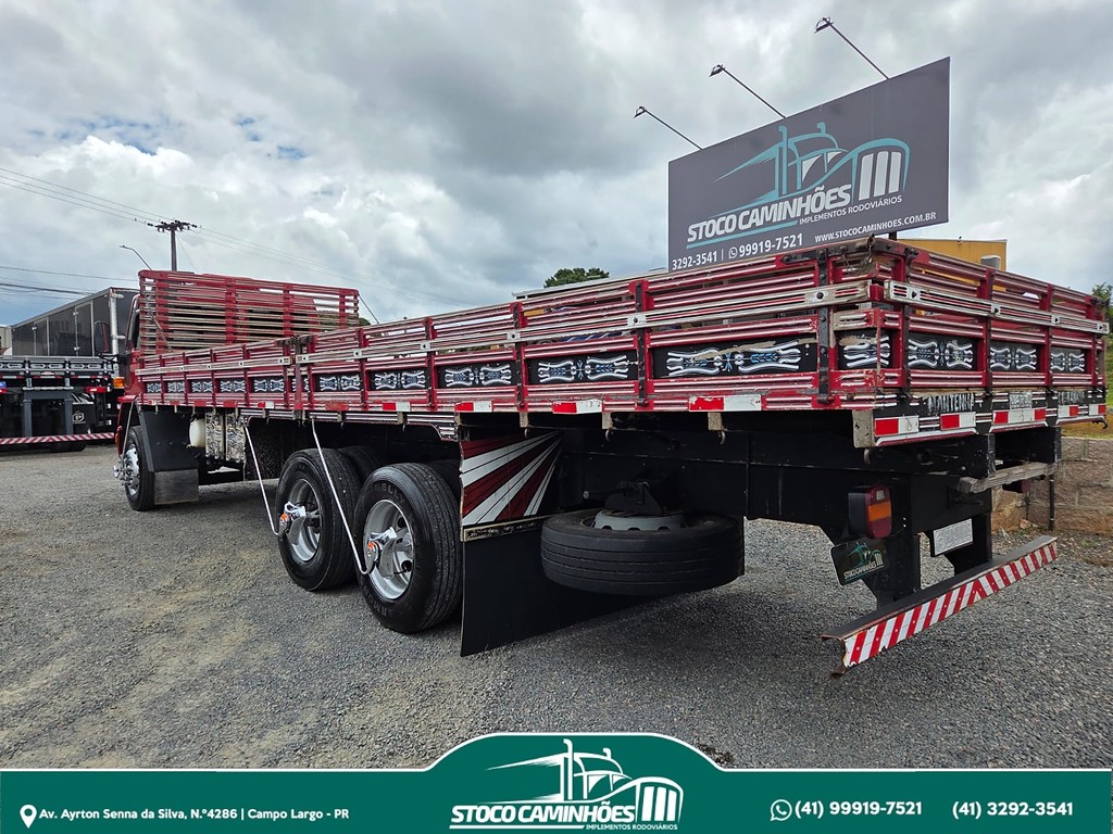 Caminhão FORD CARGO 1622 Grade Baixa ANO 2001 de Stoco Caminhões no Paraná
