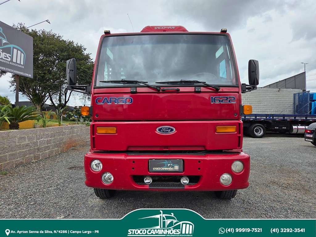 Caminhão FORD CARGO 1622 Grade Baixa ANO 2001 de Stoco Caminhões no Paraná