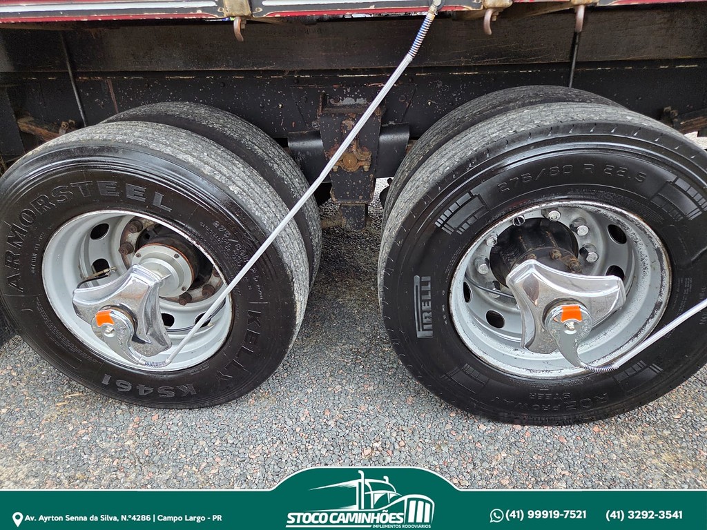 Caminhão FORD CARGO 1622 Grade Baixa ANO 2001 de Stoco Caminhões no Paraná