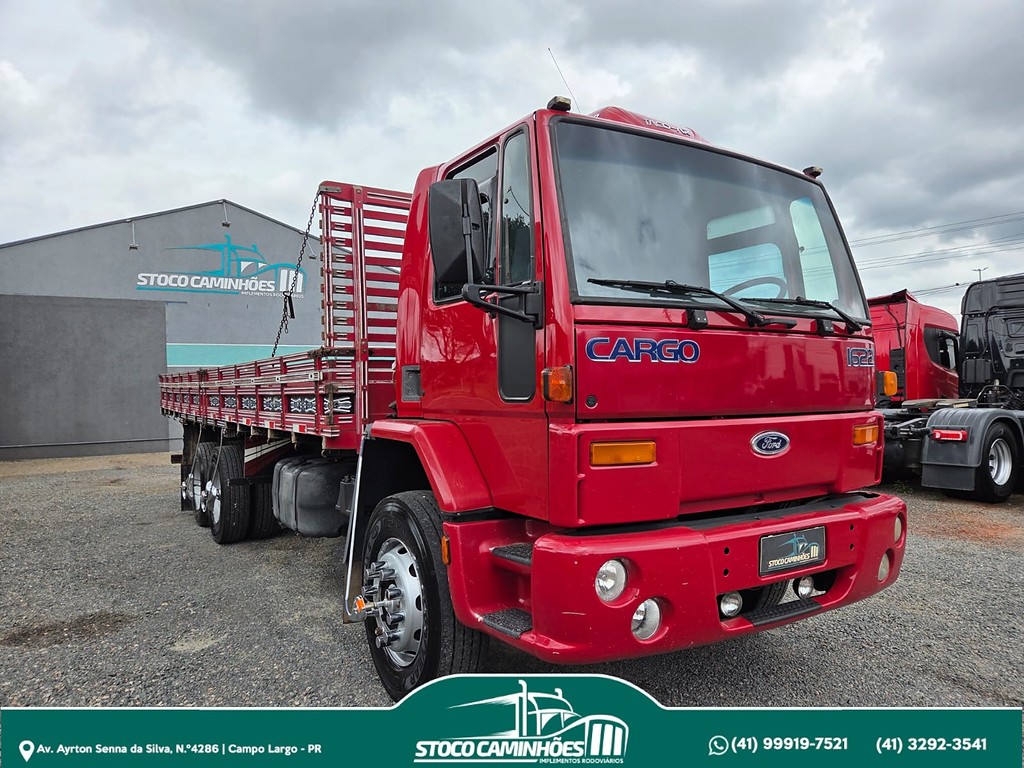 Caminhão FORD CARGO 1622 Grade Baixa ANO 2001 de Stoco Caminhões no Paraná