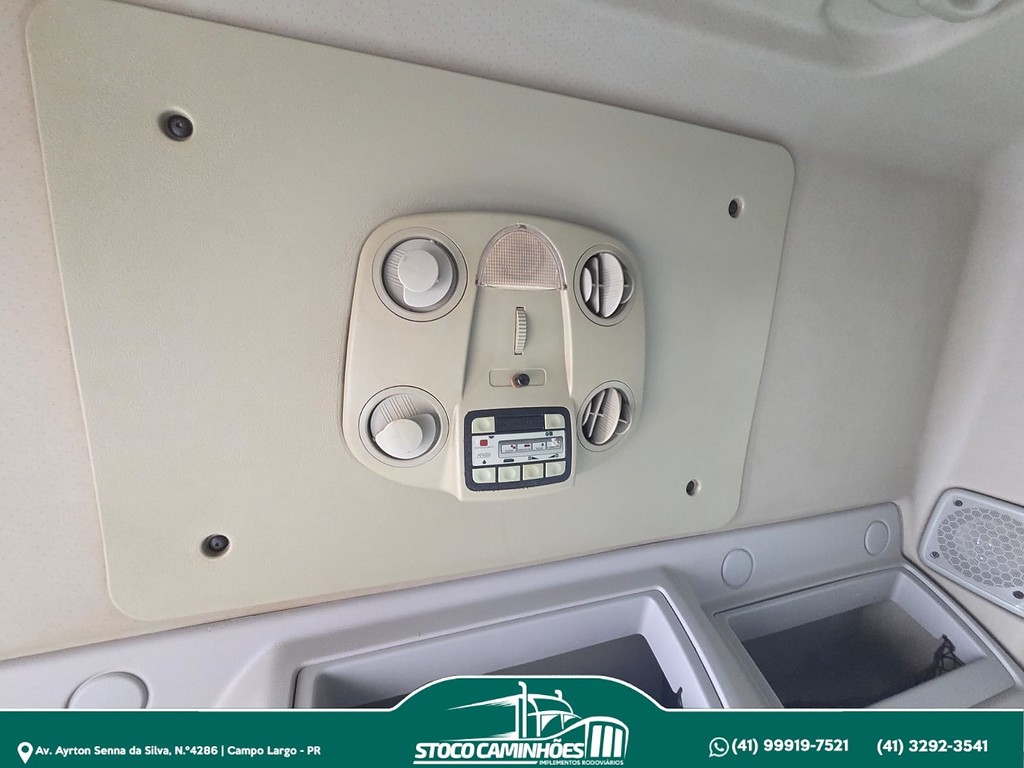 Caminhão VOLVO VM 260 Caçamba Basculante ANO 2011 de Stoco Caminhões no Paraná