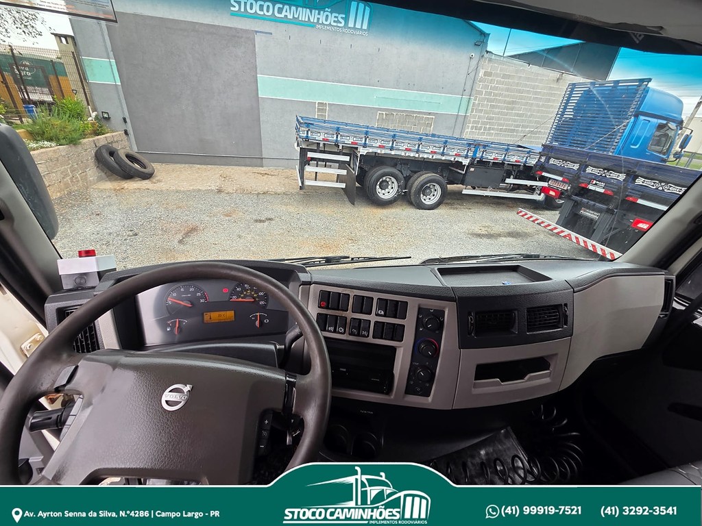 Caminhão VOLVO VM 270 Caçamba Basculante ANO 2012 de Stoco Caminhões no Paraná