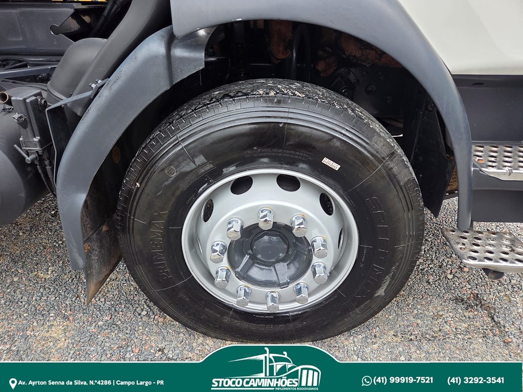 Caminhão VOLVO VM 270 Caçamba Basculante ANO 2012 de Stoco Caminhões no Paraná