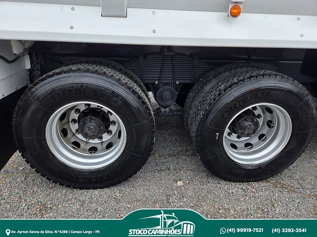 Caminhão VOLVO VM 270 Caçamba Basculante ANO 2012 de Stoco Caminhões no Paraná