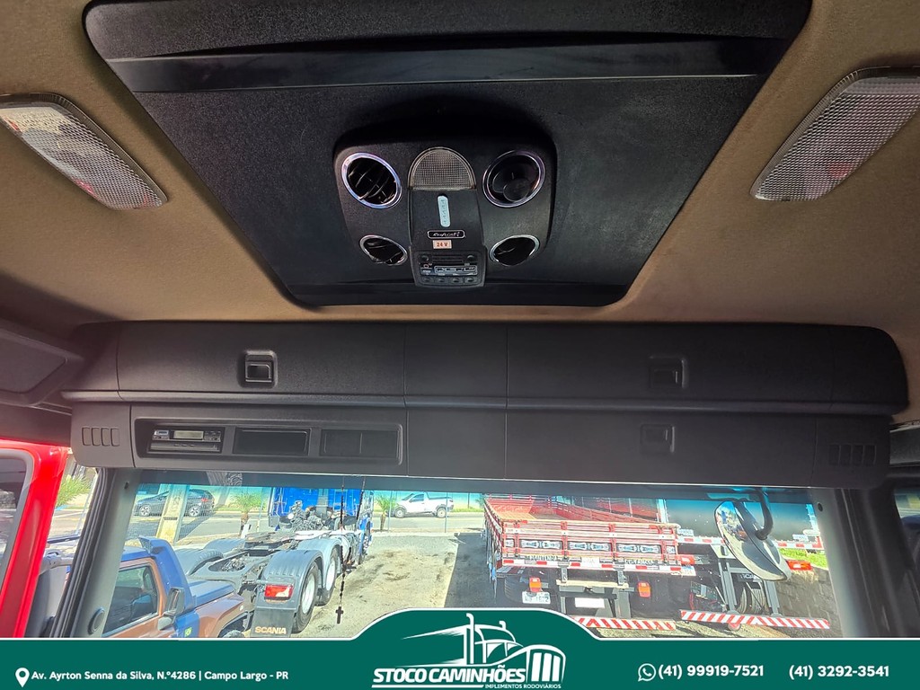 Caminhão SCANIA 310 Carga Seca ANO 2016 de Stoco Caminhões no Paraná