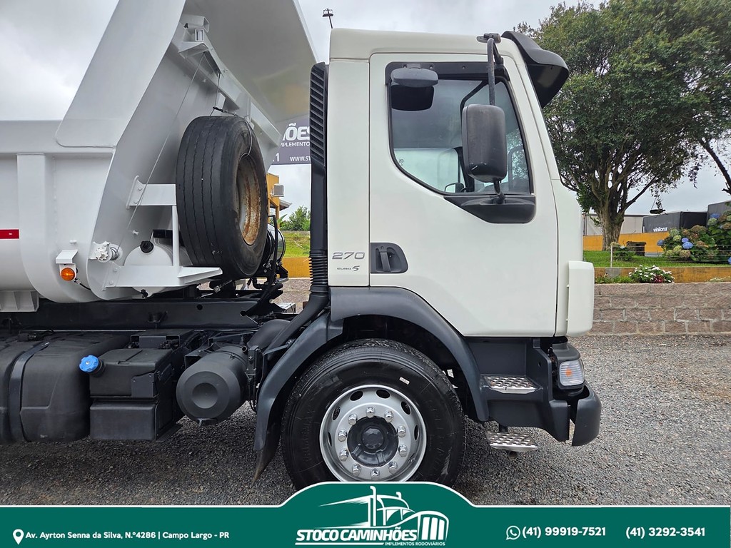 Caminhão VOLVO VM 270 Caçamba Basculante ANO 2012 de Stoco Caminhões no Paraná