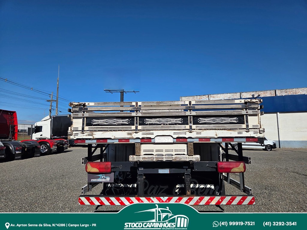 Caminhão SCANIA P310 Grade Baixa ANO 2014 de Stoco Caminhões no Paraná