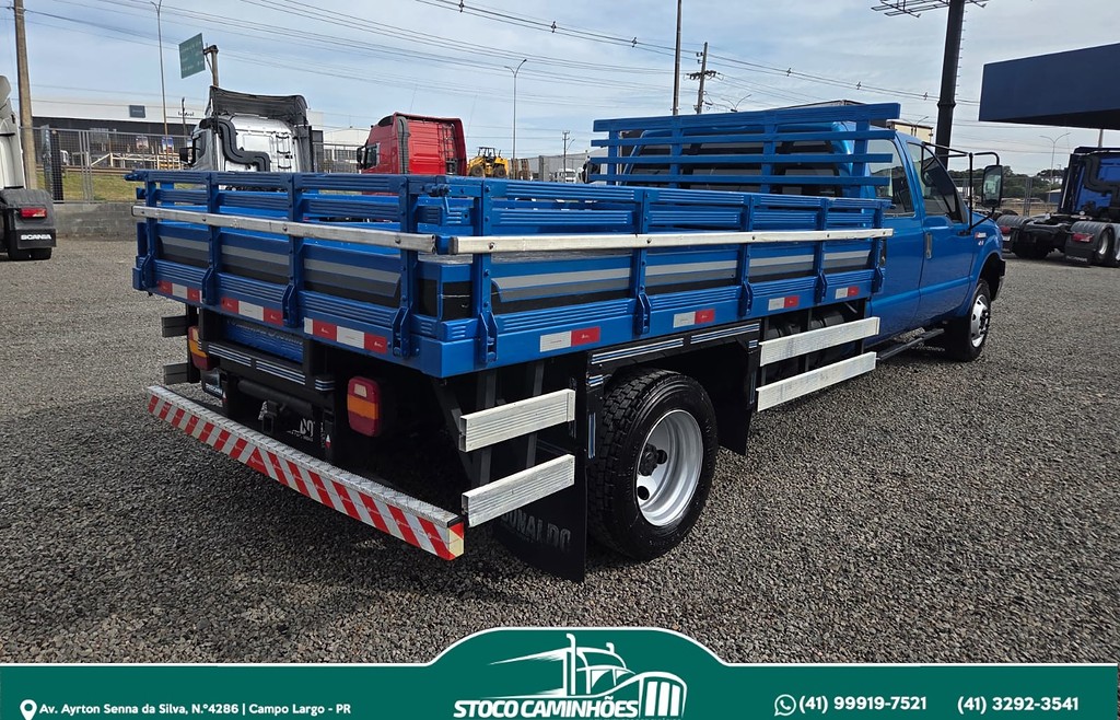 Caminhão FORD F-4000 Grade Baixa ANO 2016 de Stoco Caminhões no Paraná