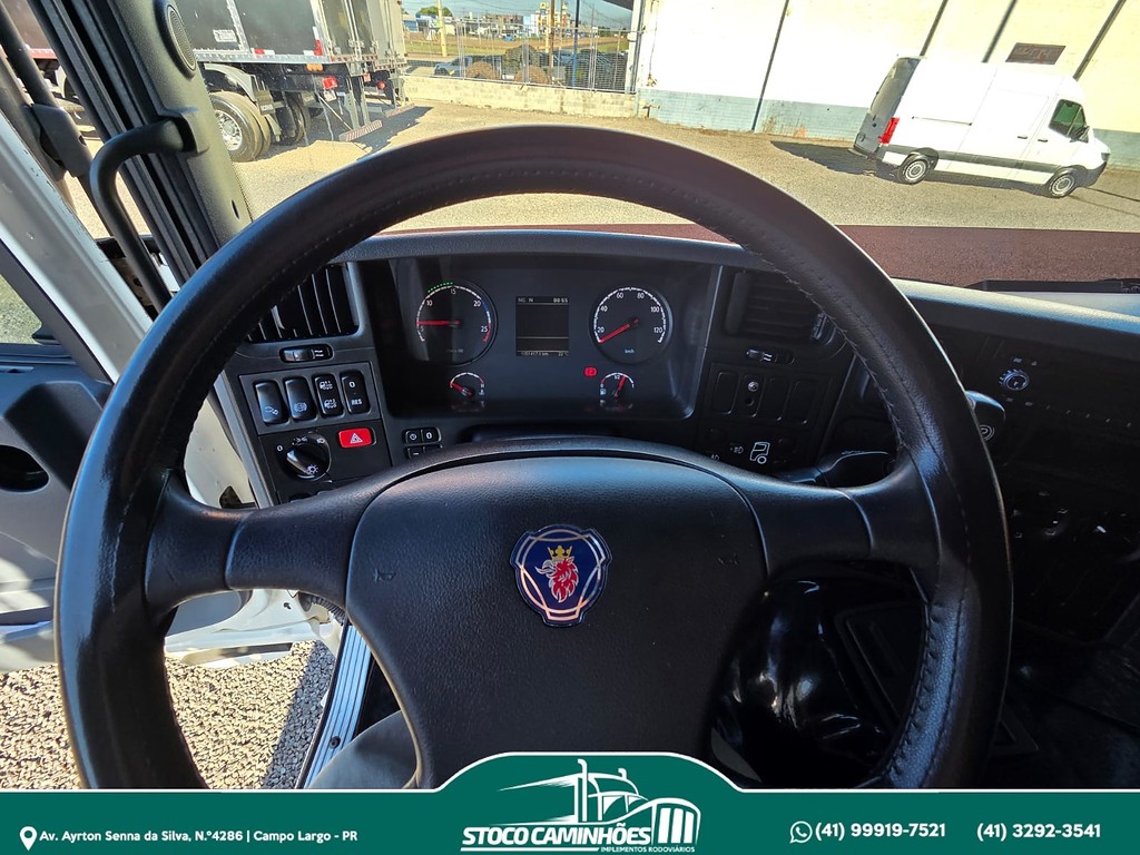 Caminhão SCANIA P310 Grade Baixa ANO 2014 de Stoco Caminhões no Paraná