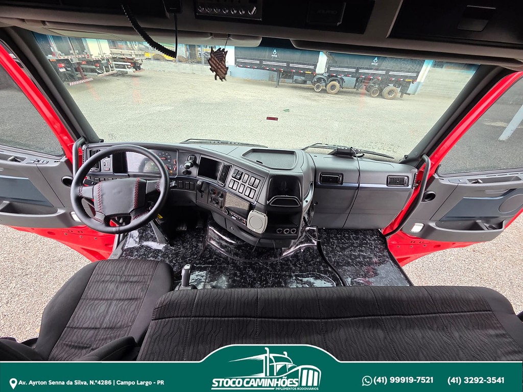 Caminhão VOLVO FH 460 Cavalo Mecânico ANO 2013 de Stoco Caminhões no Paraná