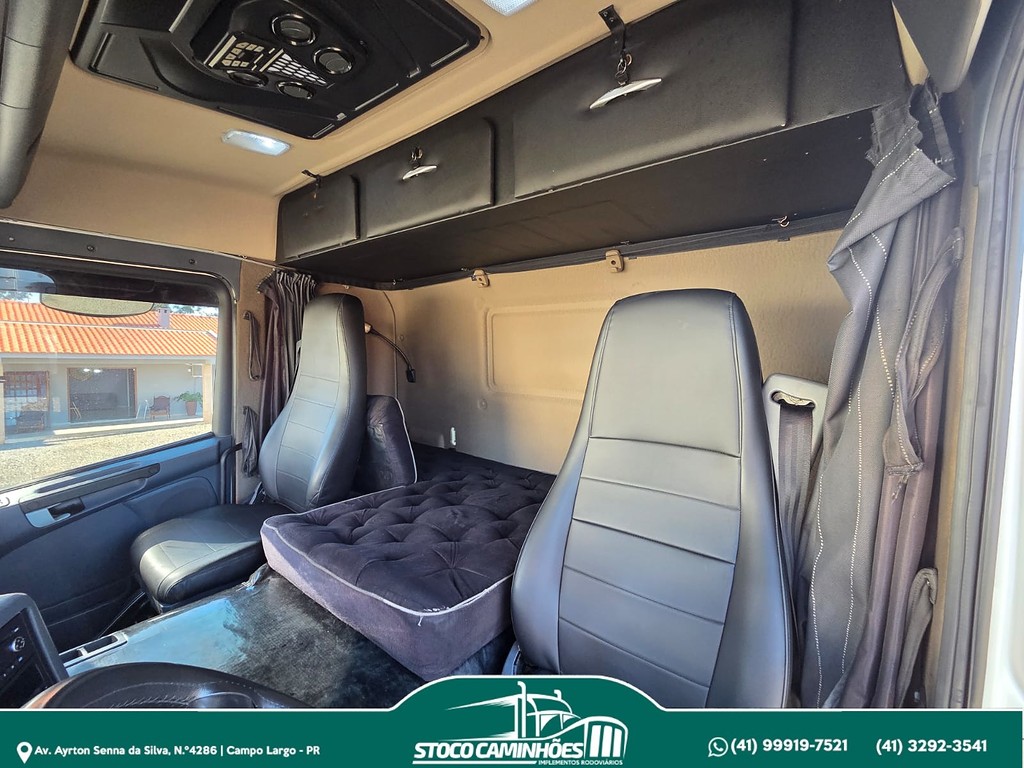 Caminhão SCANIA P310 Grade Baixa ANO 2014 de Stoco Caminhões no Paraná