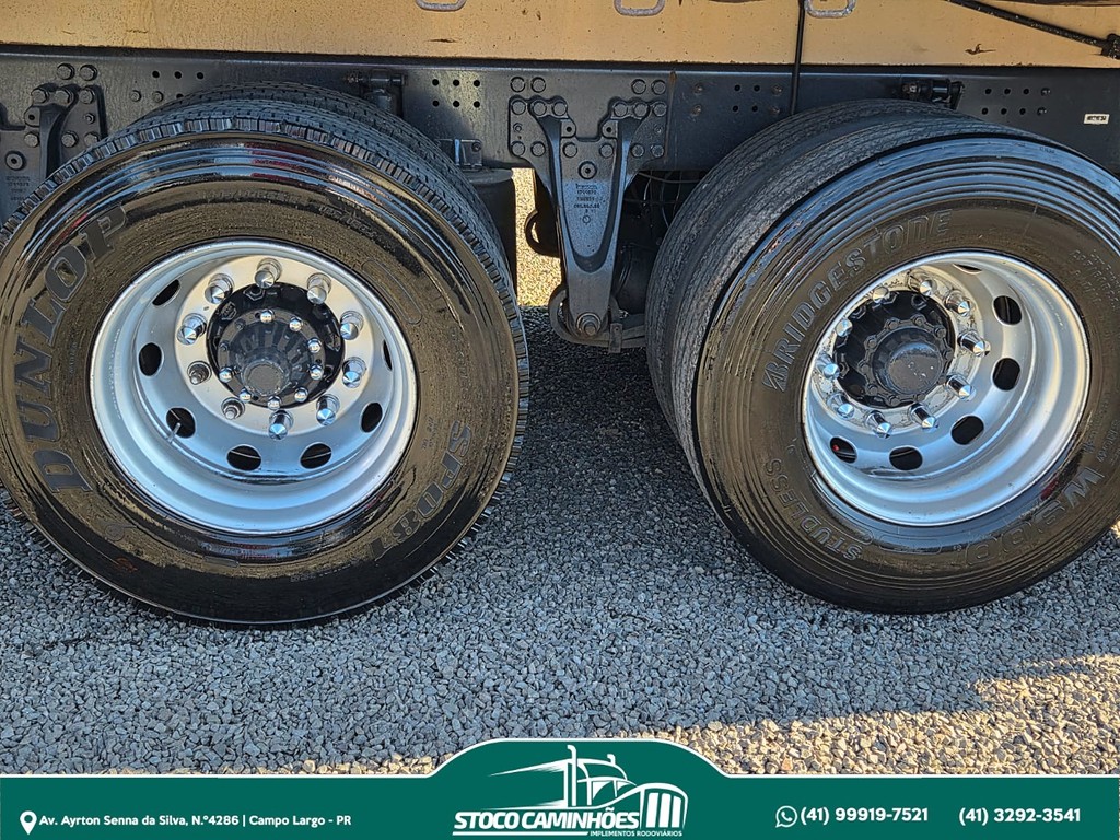 Caminhão SCANIA P310 Grade Baixa ANO 2014 de Stoco Caminhões no Paraná