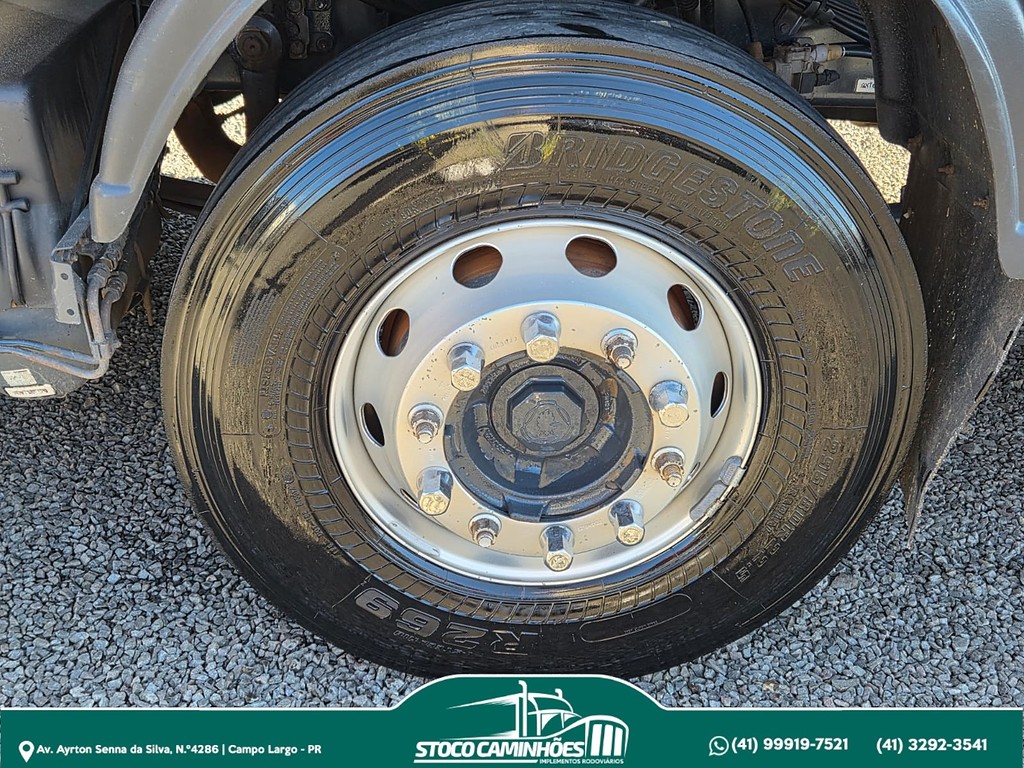 Caminhão SCANIA P310 Grade Baixa ANO 2014 de Stoco Caminhões no Paraná