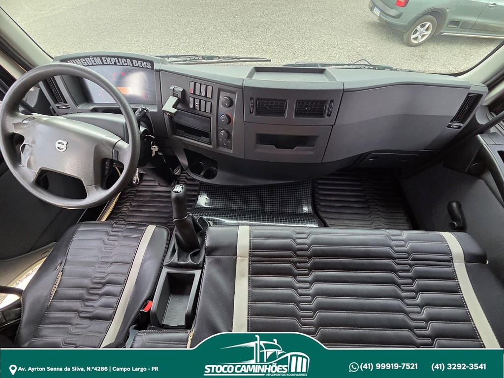 Caminhão VOLVO VM 270 Baú Furgão ANO 2021 de Stoco Caminhões no Paraná