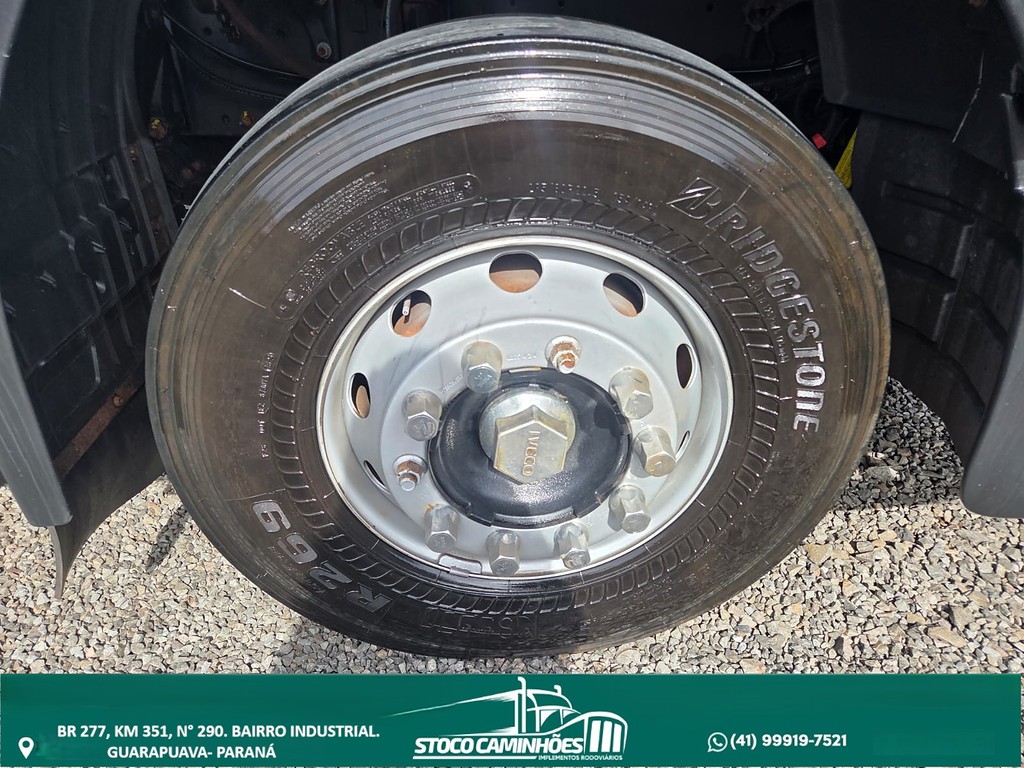 Caminhão IVECO STRALIS 440 Cavalo Mecânico ANO 2013 de Stoco Caminhões no Paraná