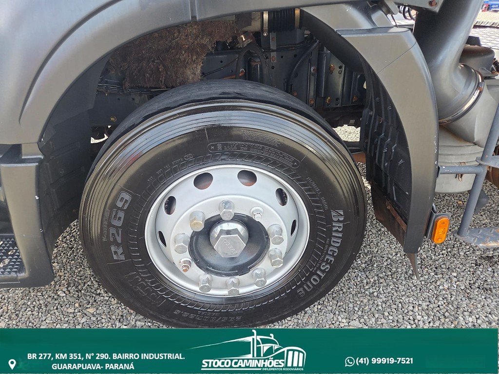 Caminhão IVECO STRALIS 440 Cavalo Mecânico ANO 2013 de Stoco Caminhões no Paraná