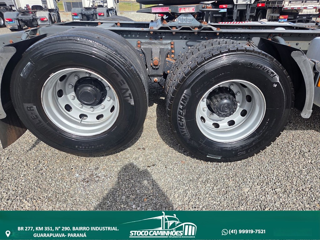 Caminhão IVECO STRALIS 440 Cavalo Mecânico ANO 2013 de Stoco Caminhões no Paraná