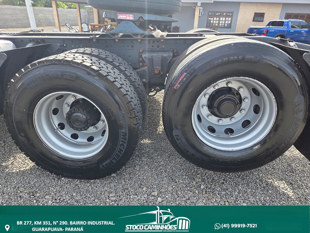 Caminhão IVECO STRALIS 440 Cavalo Mecânico ANO 2013 de Stoco Caminhões no Paraná