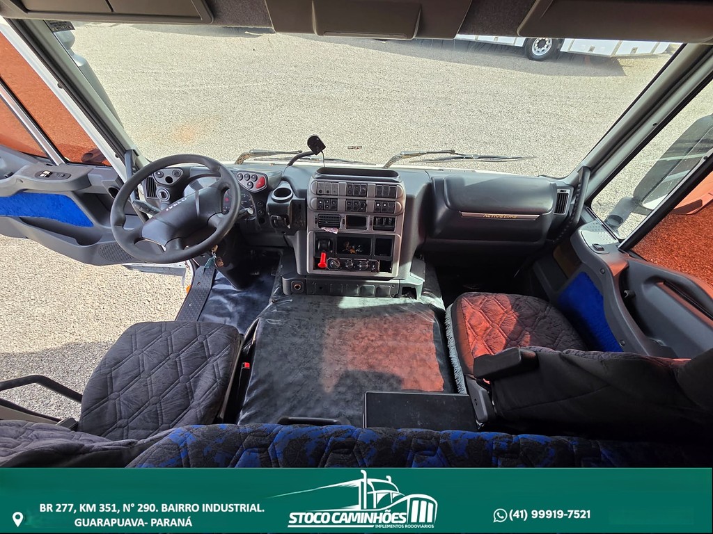 Caminhão IVECO STRALIS 440 Cavalo Mecânico ANO 2013 de Stoco Caminhões no Paraná