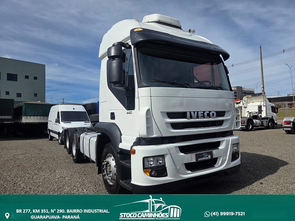 Caminhão IVECO STRALIS 440 Cavalo Mecânico ANO 2013 de Stoco Caminhões no Paraná