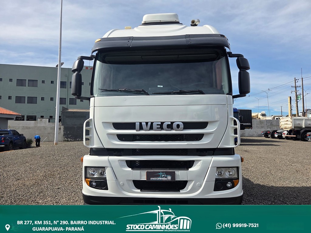 Caminhão IVECO STRALIS 440 Cavalo Mecânico ANO 2013 de Stoco Caminhões no Paraná