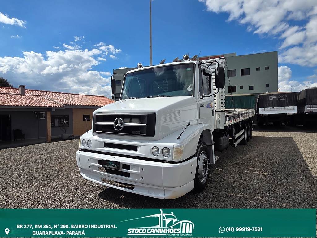 Caminhão MERCEDES BENZ MB 1620 Grade Baixa ANO 2007 de Stoco Caminhões no Paraná