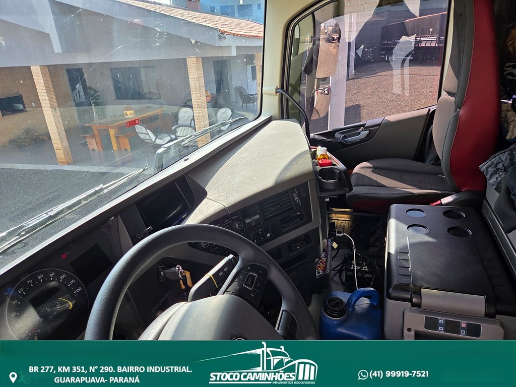 Caminhão VOLVO FH 460 Cavalo Mecânico ANO 2020 de Stoco Caminhões no Paraná