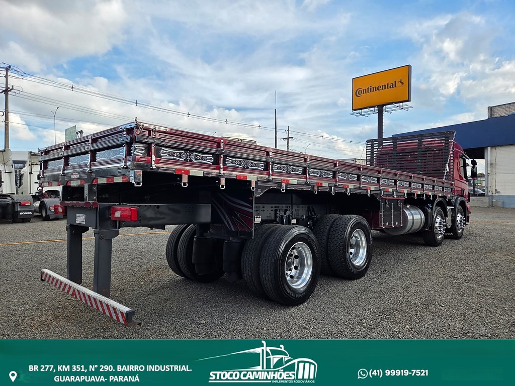 Caminhão SCANIA P310 Grade Baixa ANO 2015 de Stoco Caminhões no Paraná