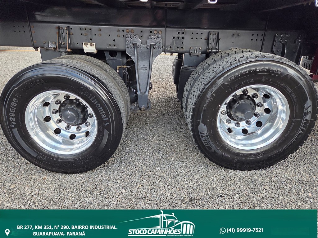 Caminhão SCANIA P310 Grade Baixa ANO 2015 de Stoco Caminhões no Paraná