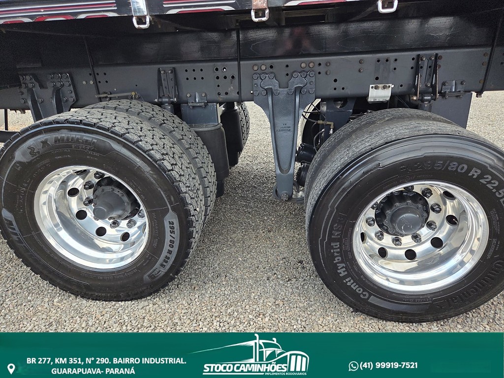 Caminhão SCANIA P310 Grade Baixa ANO 2015 de Stoco Caminhões no Paraná