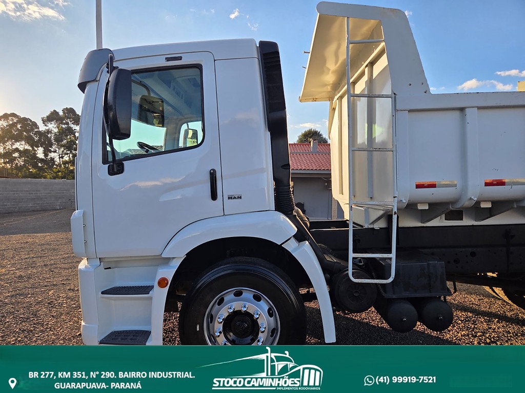 Caminhão VOLKSWAGEN VW 17280 Caçamba Basculante ANO 2014 de Stoco Caminhões no Paraná