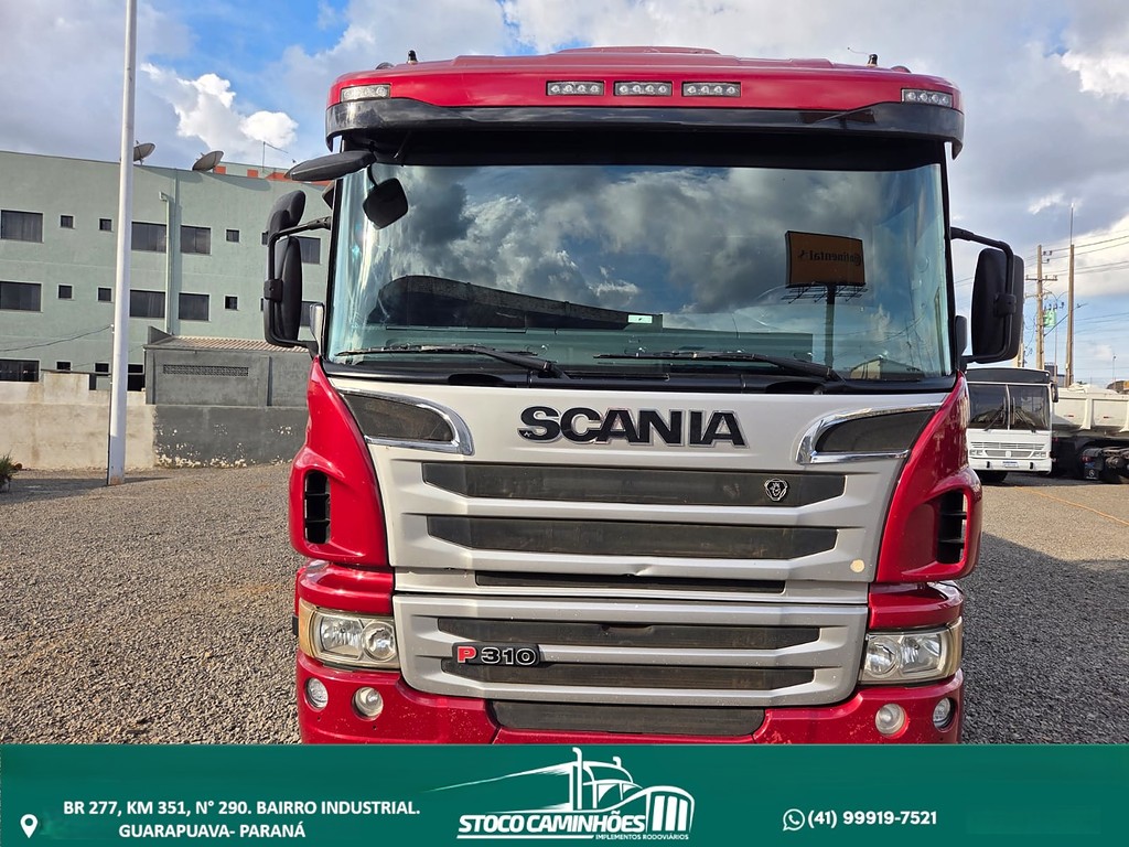 Caminhão SCANIA P310 Grade Baixa ANO 2015 de Stoco Caminhões no Paraná