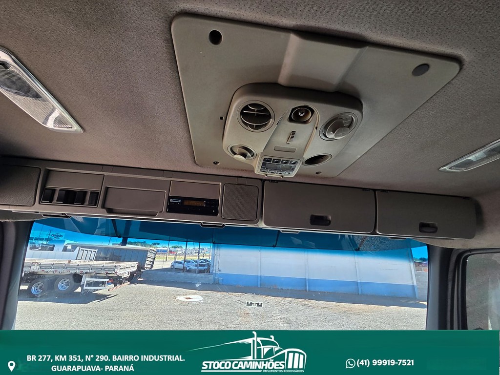 Caminhão VOLVO FH 460 Cavalo Mecânico ANO 2014 de Stoco Caminhões no Paraná