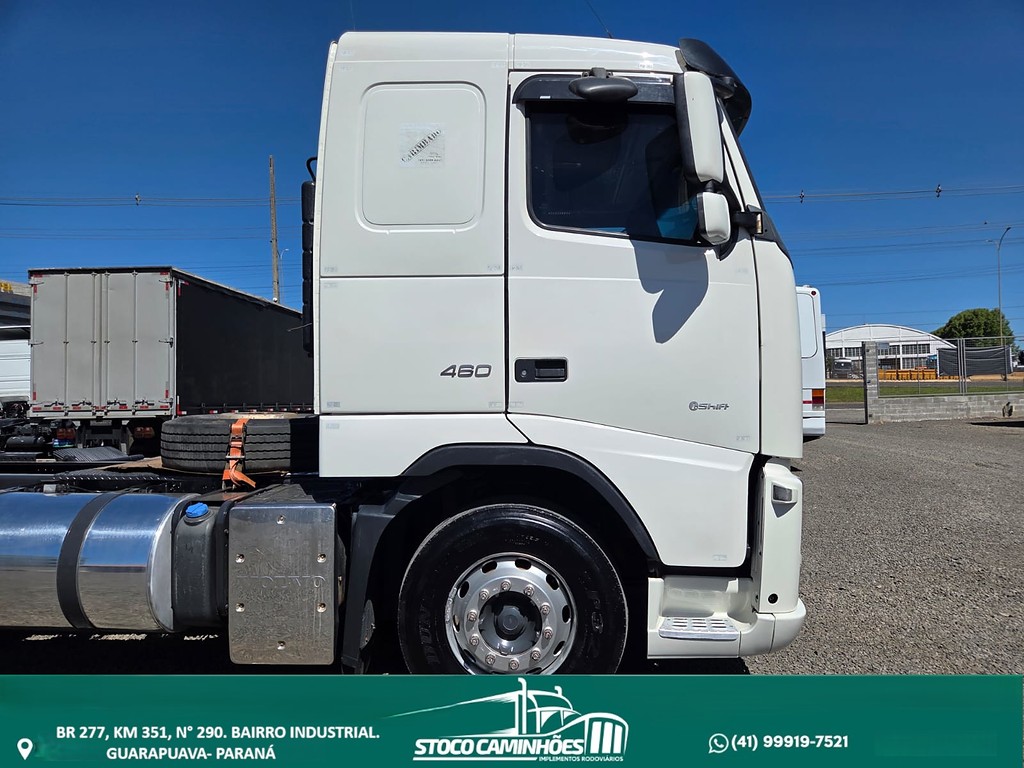 Caminhão VOLVO FH 460 Cavalo Mecânico ANO 2014 de Stoco Caminhões no Paraná